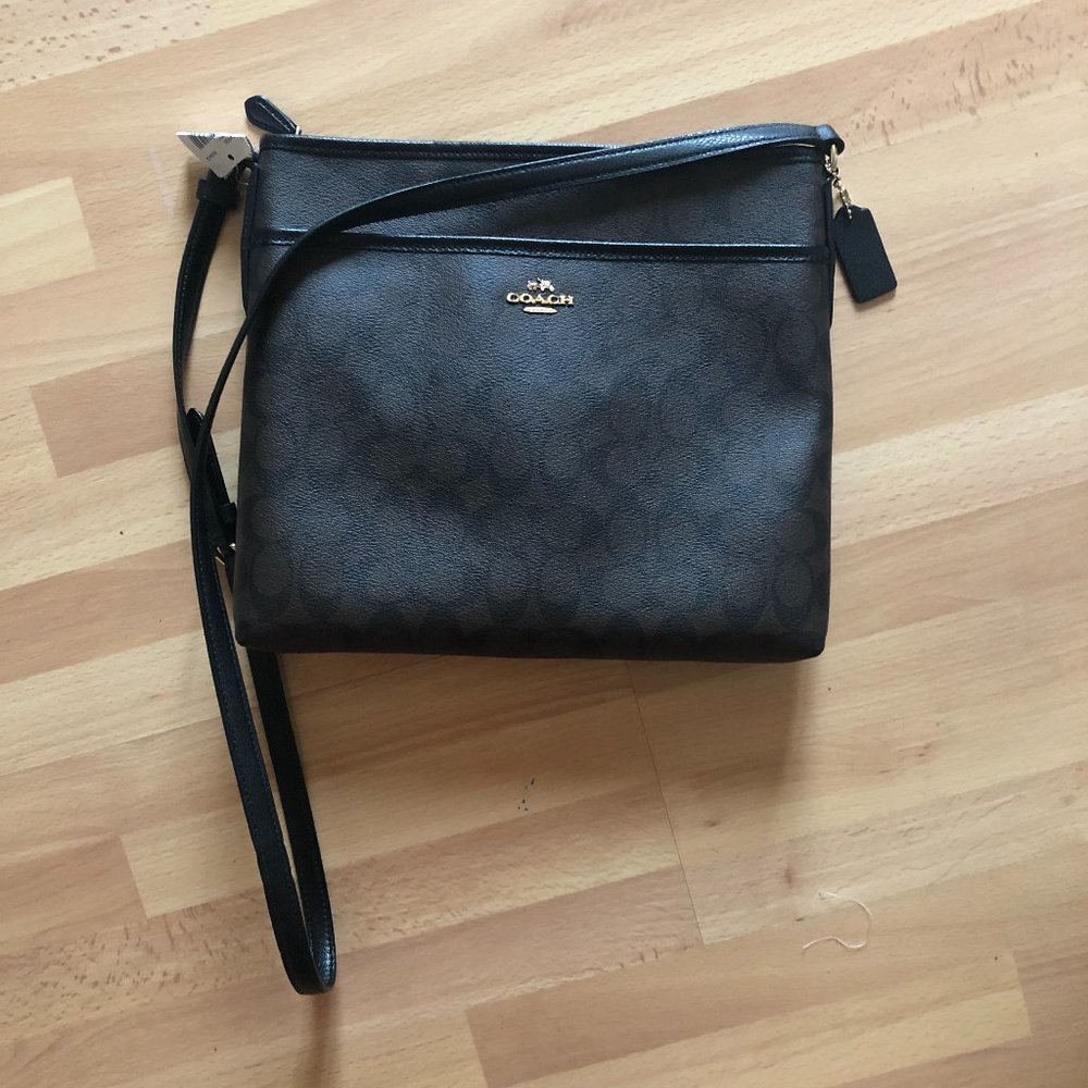 Coach Kitt Messenger crossbody bag